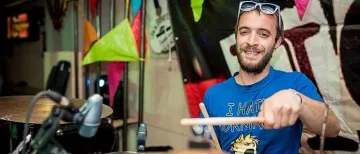 Близки на убития барабанист търсят свидетели