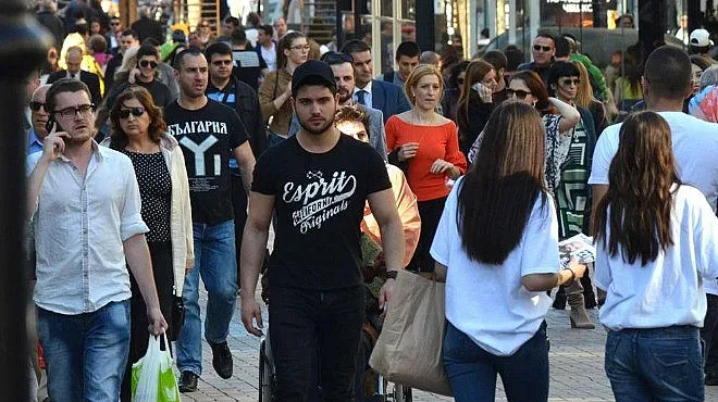 Преброяване 2021 ще описва роднините и имотите ни