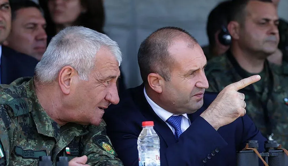 Президентът иска гаранции за парите за армията