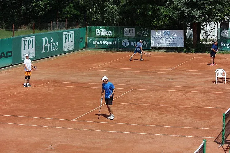 Националната тенис лига празнува с Ямбол