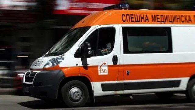 Дете почина след падане от количка