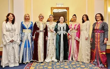 БГ шевици греят на пазара в Рабат