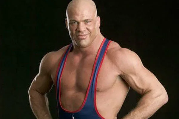 Легендарен американец осиновява българче