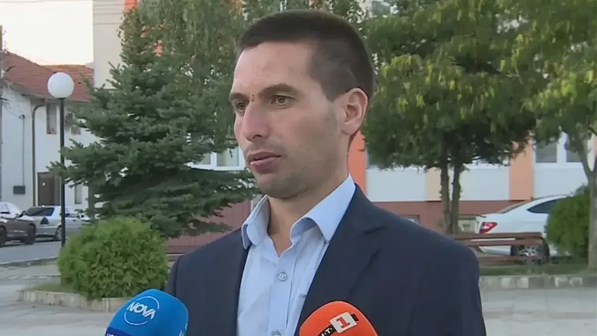 С пръст не съм го пипнал! Хотелиер отрича нападение срещу кмет