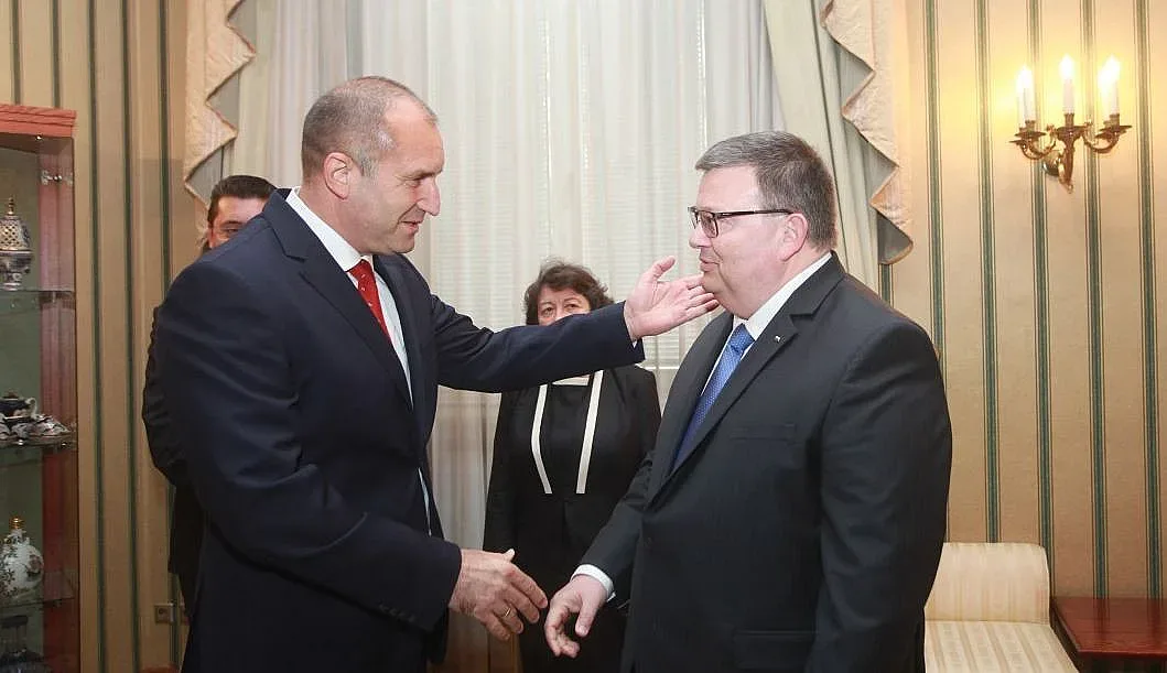 Радев свиква кръгла маса за избора на гл. прокурор