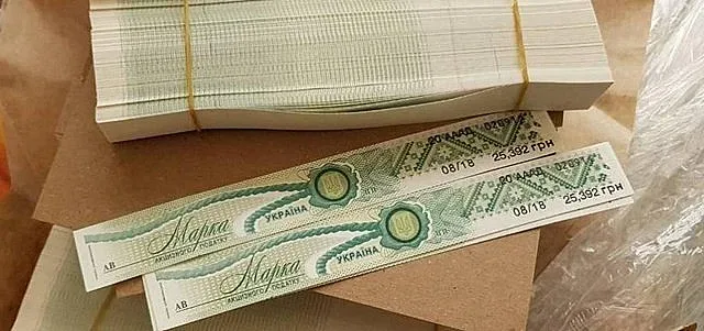 9 милиона фалшиви бандероли заловиха митничари