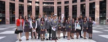 Гимназия на "Дънди" в топ 3 по успех