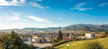 Панагюрище диша във врата на София по заплати