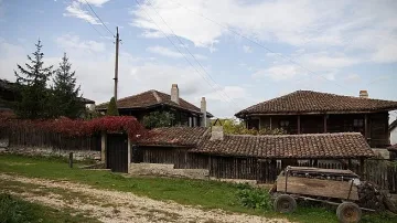 Проверяват басейните в къщите за гости