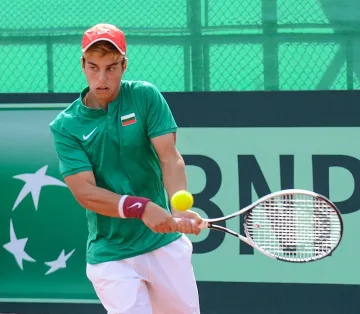 Контузия спря Андреев на "Ролан Гарос"