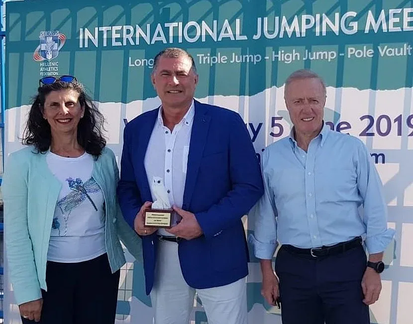 Гръцката атлетика награди Добромир Карамаринов