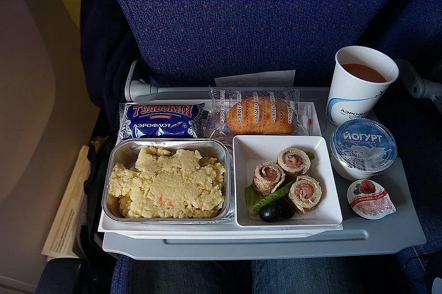 Кои руски авиолинии са с най-вкусна храна на борда