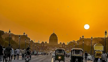 Безплатен транспорт за жените в Ню Делхи