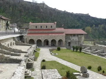 Янтра наводни църквата с гроба на Калоян
