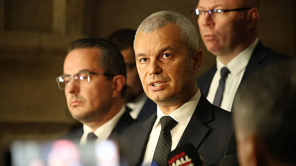 Костадинов пържи Кики и Ники, праща ги на стрес тест