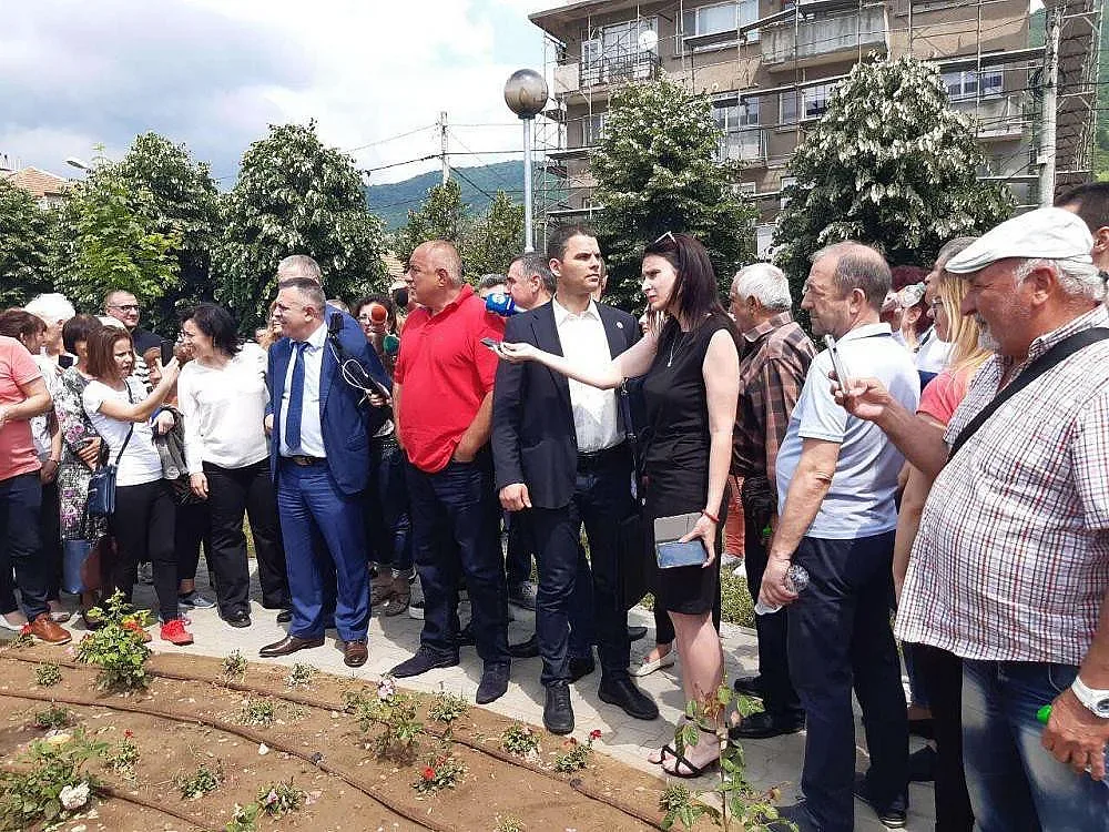 Борисов с идея: Безплатна храна в забавачките /ОБЗОР/