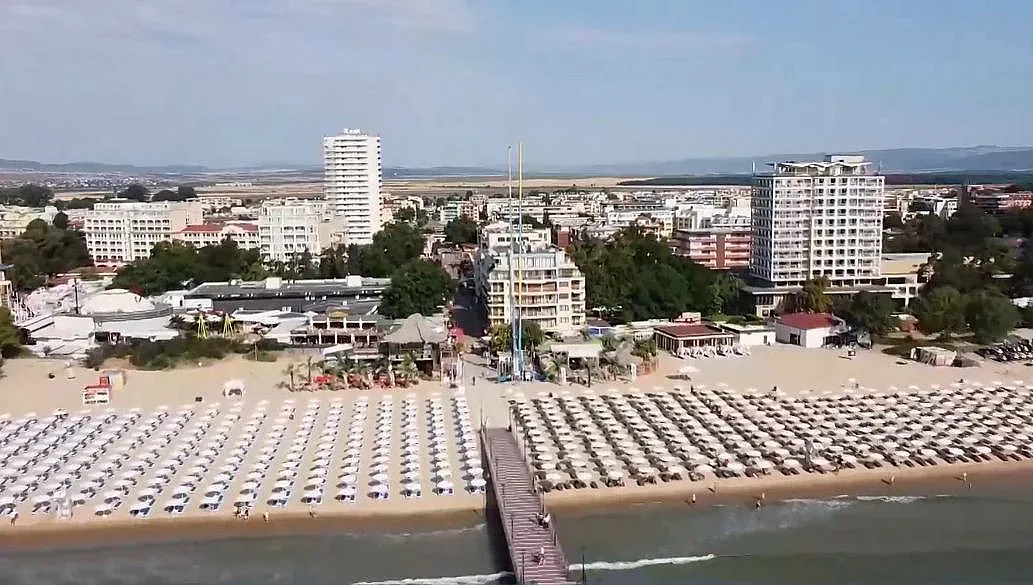 Страшен бум! Тези професии се търсят най-много по Черноморието