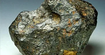 Кучешка колиба пометена от метеорит