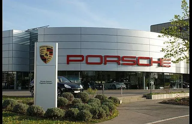 Обиски в офисите на "Порше"