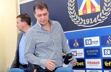 Николай Илиев защити Хубчев