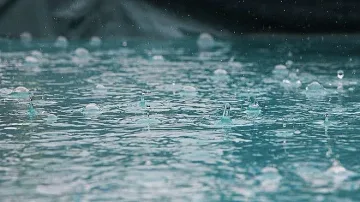 Лятото си отива, идват порои