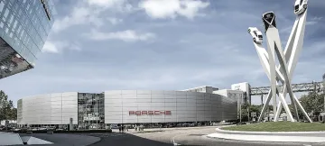 Разследват "Порше" за корупция