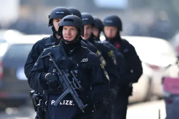 Стотици евакуирани след взрива в Германия