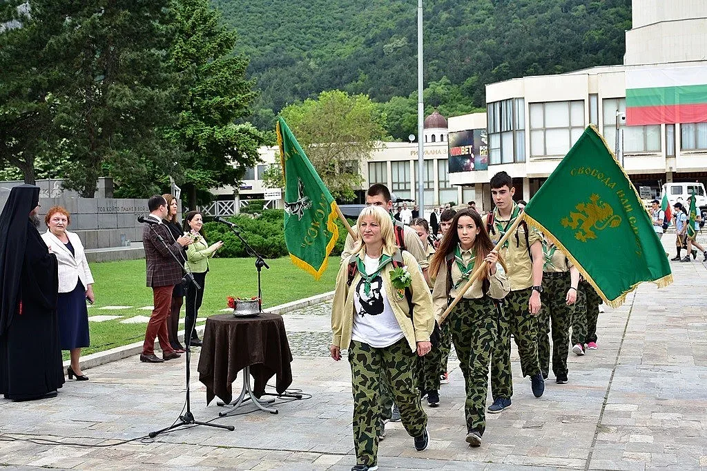 1400 души по стъпките на Ботевата чета