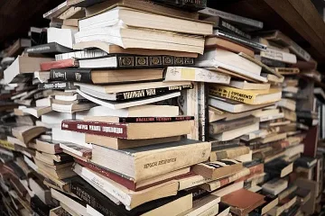 10 000 книги чакат читатели в НДК