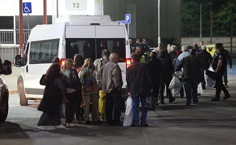 Спокойно върви предаването на протоколите от вота