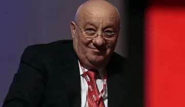 Георги Гергов поиска оставката на Нинова