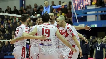 Волейболистите паднаха от Сърбия във втората контрола