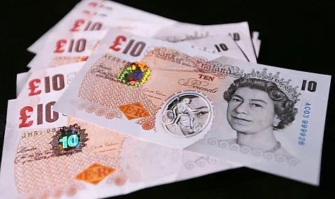 Повиши се курсът на британската лира