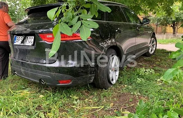 Адвокат милионер прегазен от жена си