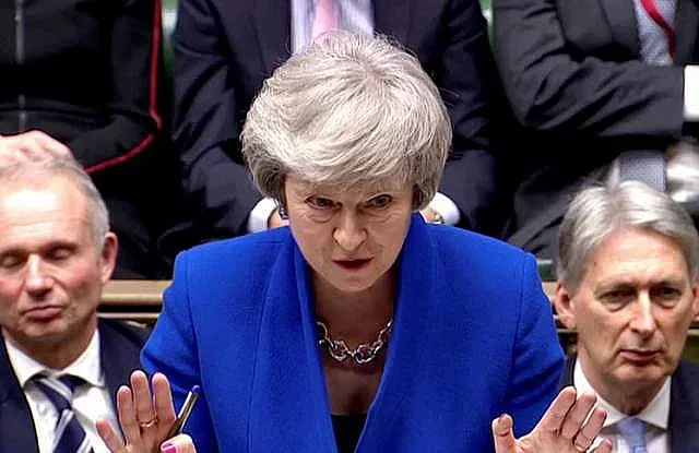 Какво се случва след оставката на Мей 