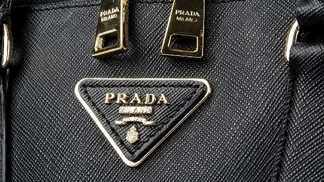 И  PRADA се отказва от животински кожи