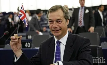 Найджъл Фараж взел 450 000 лири от бизнесмен