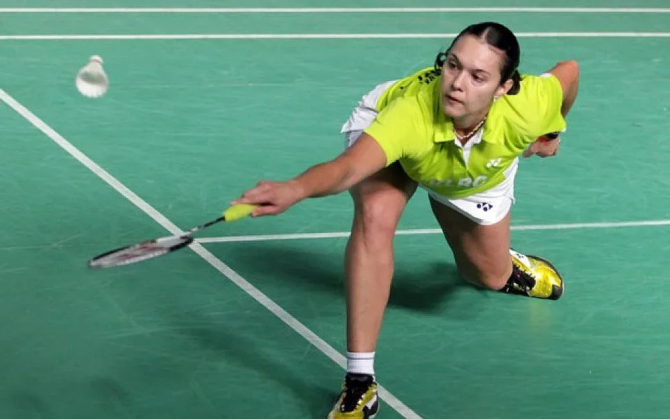 Неделчева размаха пръст на сестри Стоеви