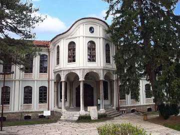 Отбелязват 180 г. на взаимното училище във В. Търново