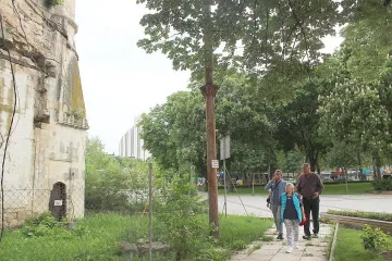 Ремонтират джамията в Разград