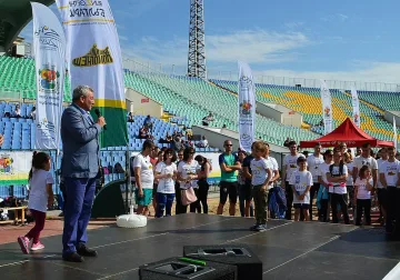 Хиляди на старт с благотворителна кауза на RUN2GATHER в София