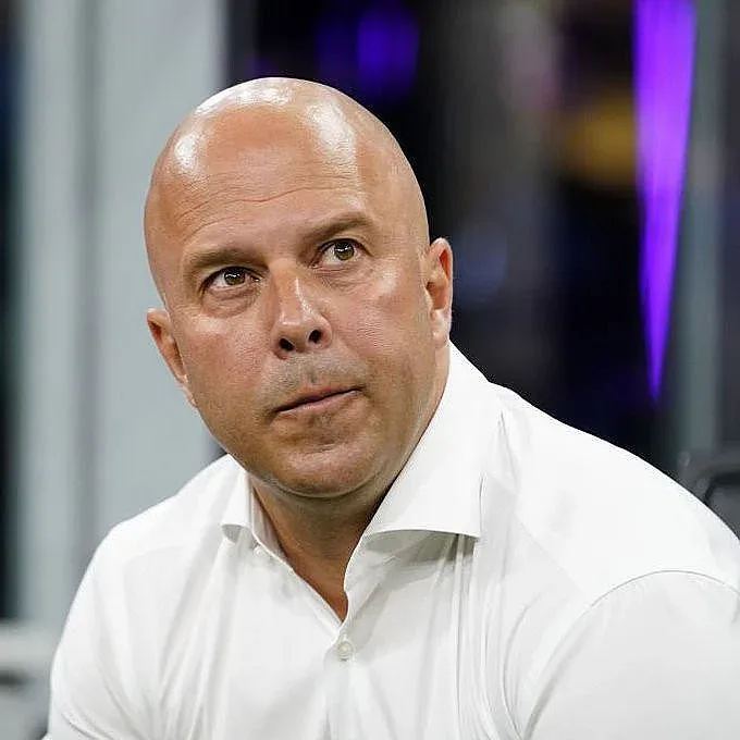 Арне Слот каза съдбата на Трент в Ливърпул