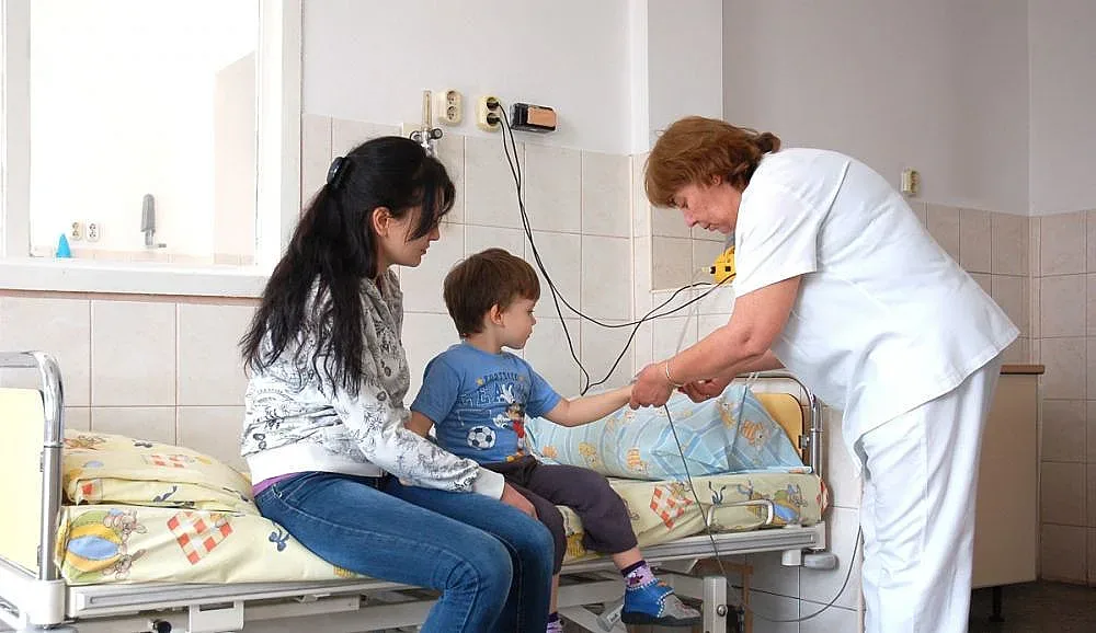 Вдигат цените на клиничните пътеки за деца