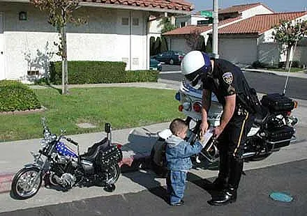 Осемгодишно дете блъсна 4-годишно с мотопед