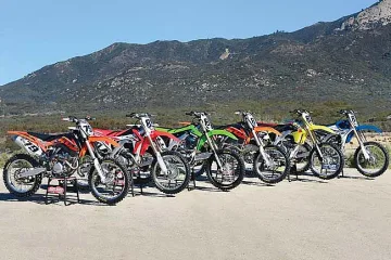 200 мотора с опит за рекорд на „Гинес“