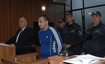 Искат постоянен арест за Бобито и ало бандата му