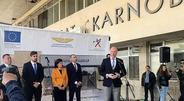 Ремонтират гарата в Карнобат