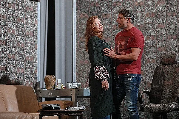 Народният пак издига сцена под звездите