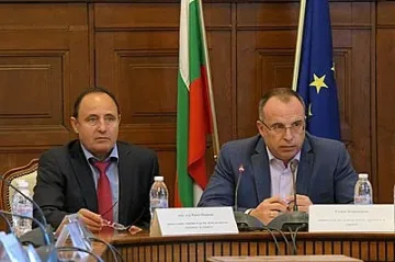 Порожанов: Ще има помощ за пчеларите