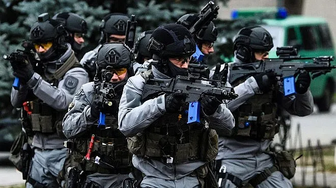 Арестуваха 8 балканци за връзки с ИДИЛ